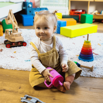 Preview: Kind mit Trinki
